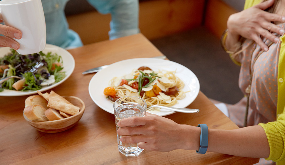 Fitbit Flex theo dõi sức khỏe, Giá cực rẻ